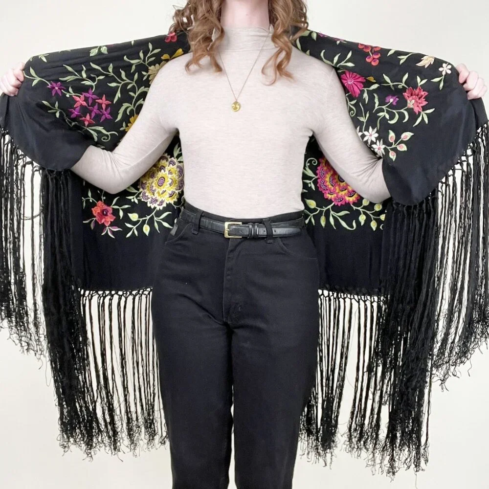 Vintage Piano Shawl Embroidered Floral Silk Fringe Witchy Boho Bohemian Manila - Picture 6 of 14